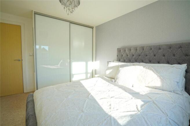 2 bed Apartment for sale Image 8