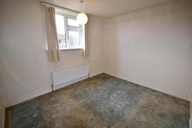 3 bed Semi-Detached for sale Image 6