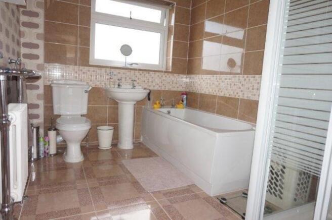 Photo 10
