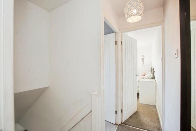2 bed Semi-Detached for sale Image 11