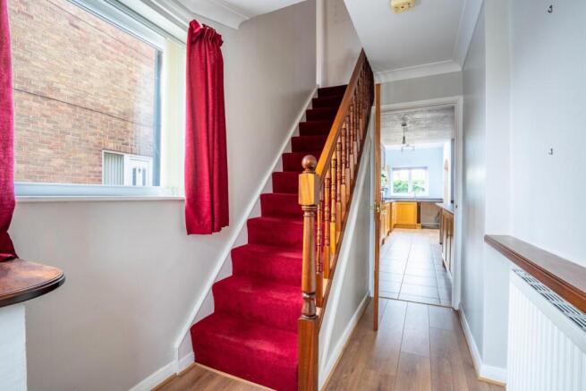 4 bed Semi-Detached for sale Image 7
