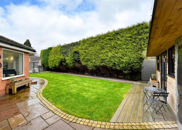 20 Bridgnorth Road-6.jpg