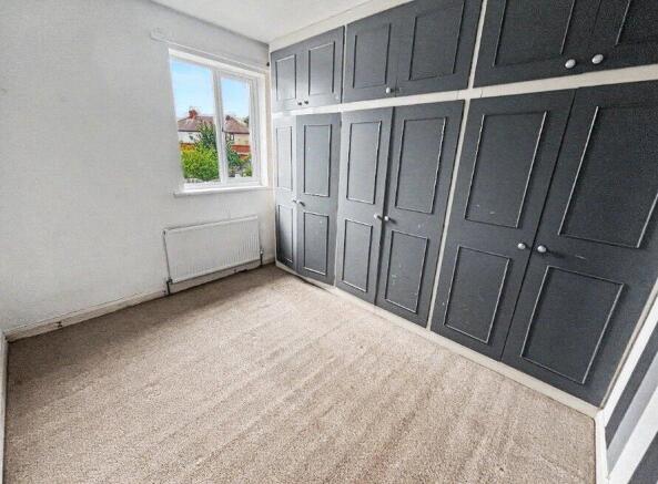 3 bed Semi-Detached to rent Image 9
