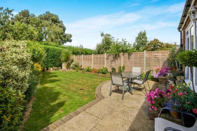 GARDEN 1