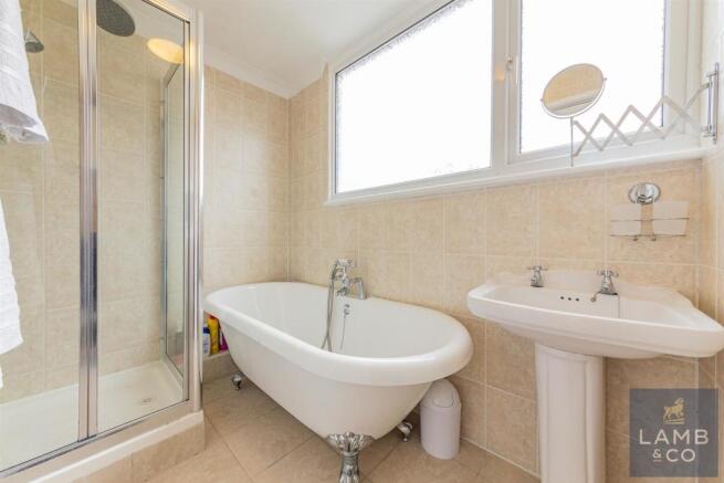 BATHROOM: