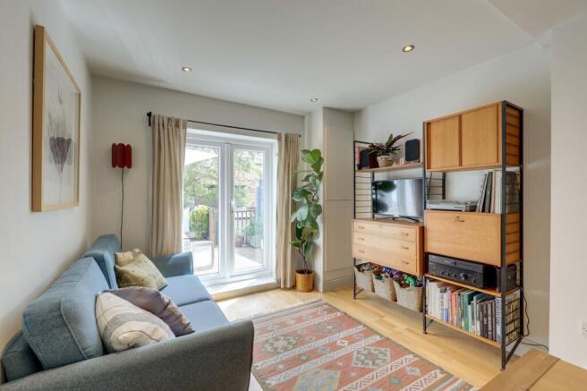 Open Plan Lounge & Kitchen