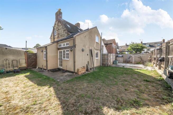 Spring Gardens, Towcester, NN12 photo 4