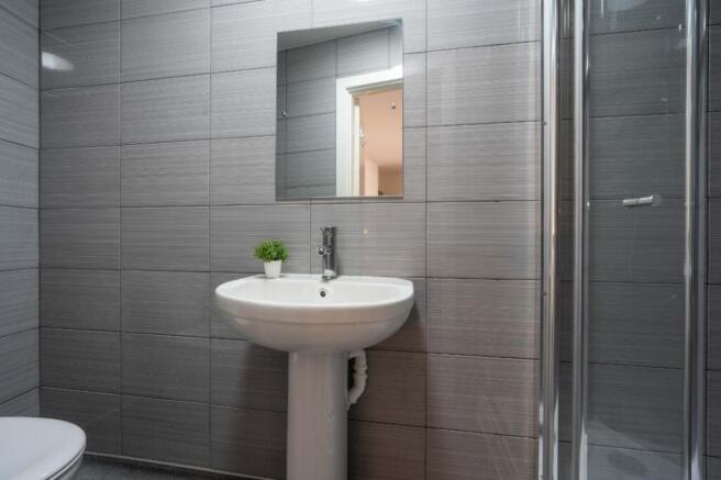 Flat B Portland Road