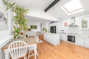 39b, Inglemere Road, Mitcham CR4 2BT