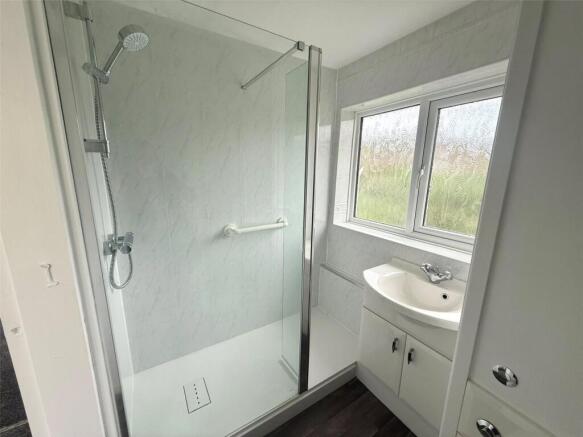 3 bed Semi-Detached for sale Image 11