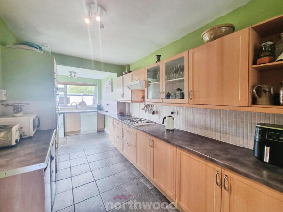 3 bed Terraced for sale Image 3