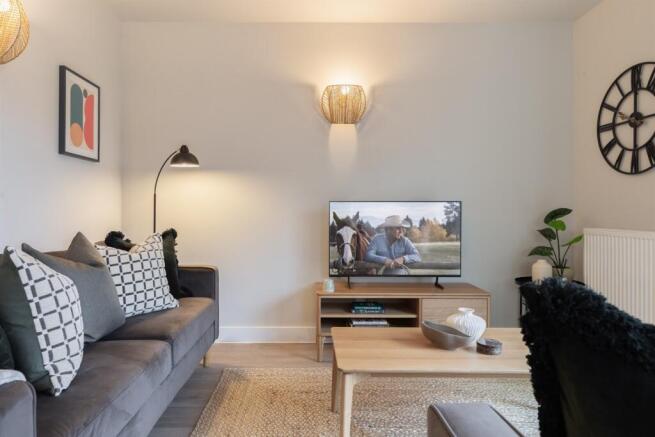 3 bed Detached to rent Image 10