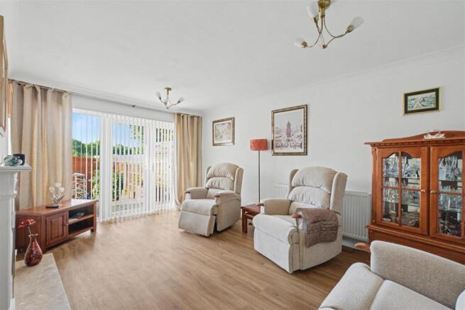 Wellington Street, Stapleford, Nottingham photo 3