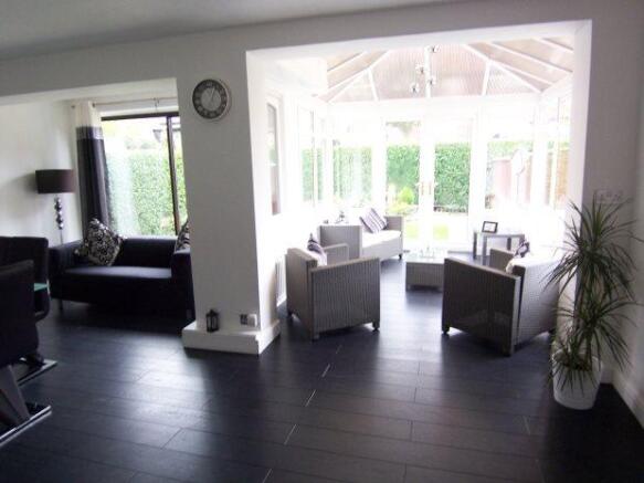SUN ROOM/CONSERVATORY