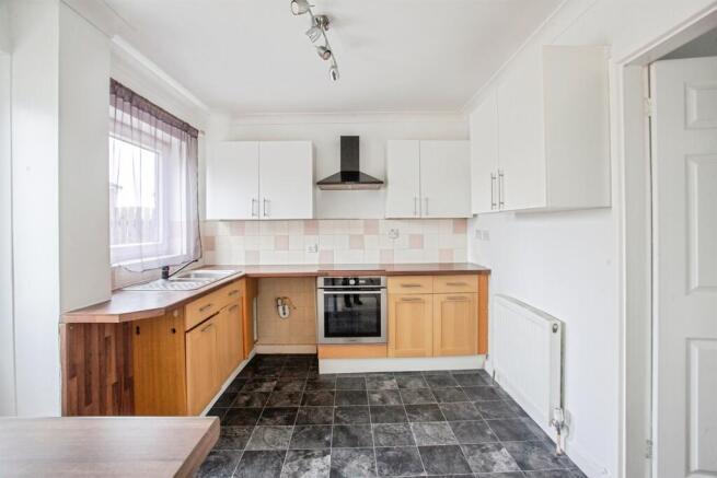 2 bed Semi-Detached for sale Image 6
