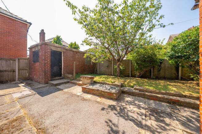 3 bed Semi-Detached for sale Image 3
