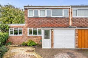 62, Gallaghers Mead, Andover SP10 3BW