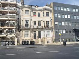 Flat A, 45 Lingold House, Havelock Road, Hastings TN34 1BE