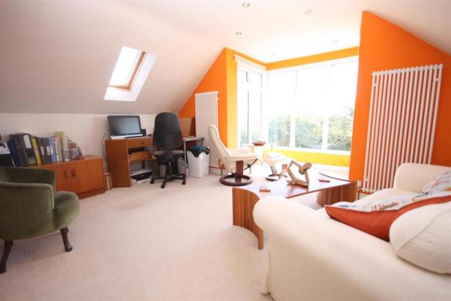 Bedroom/Sitting Room