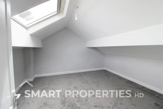 2 bed Terraced to rent Image 10