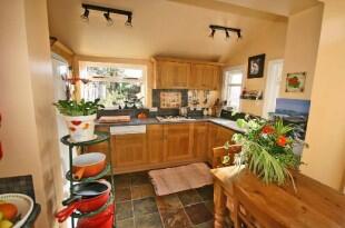 Kitchen / Breakfast