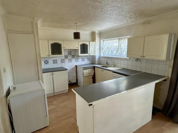 Auckland Drive, Smithswood, Birmingham photo 4
