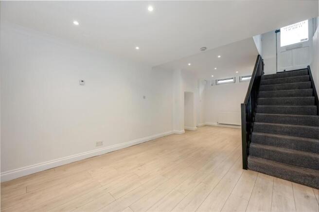 Sitting Room / Dining Room