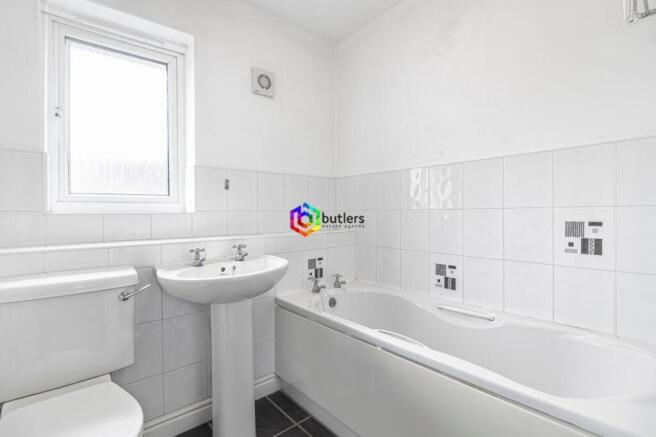3 bed Town House for sale Image 6