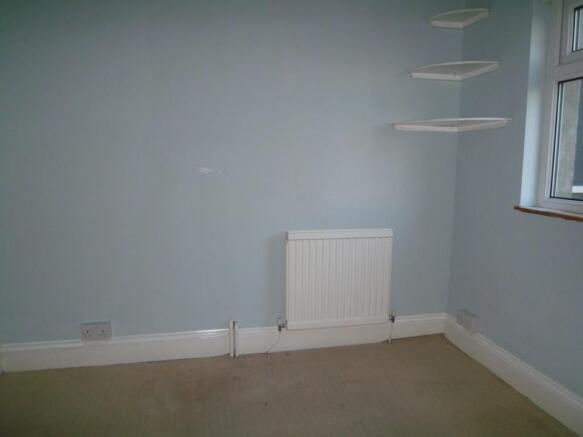 REAR BEDROOM