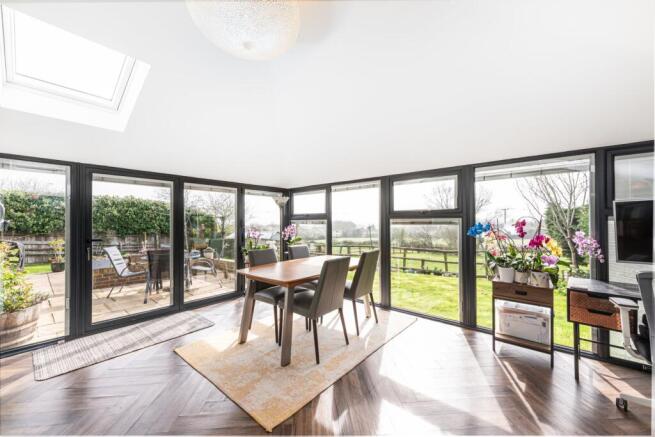 Dining/Conservatory