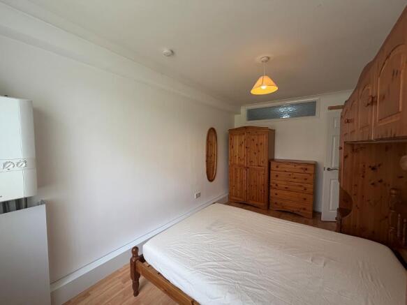 1 bed Apartment to rent Image 8