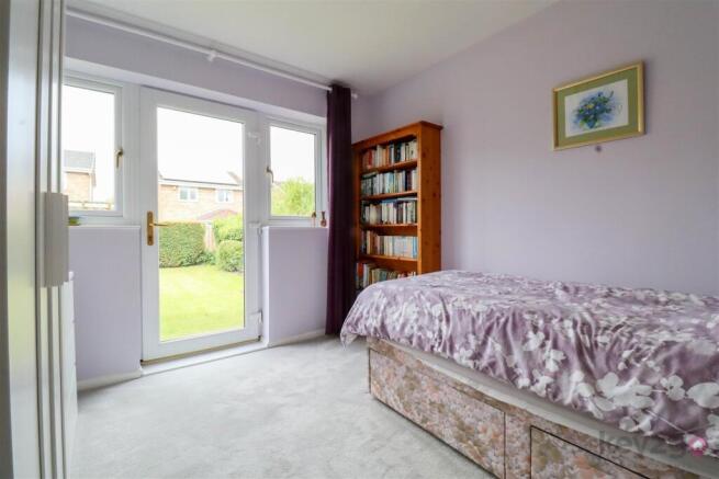 2 bed Detached Bungalow for sale Image 12