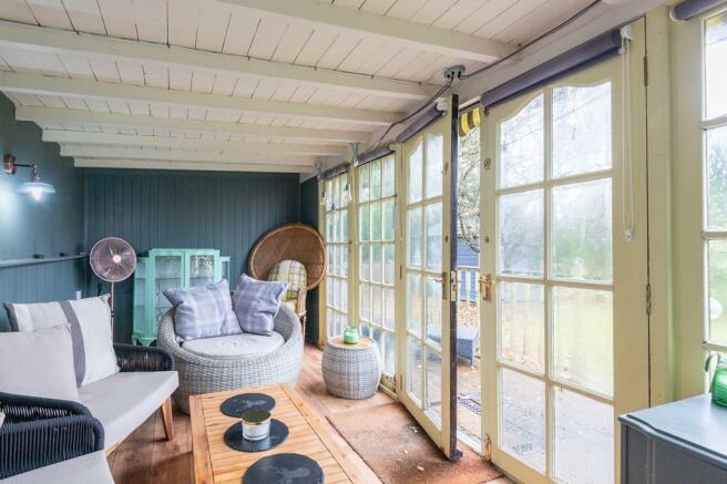 SUMMER HOUSE