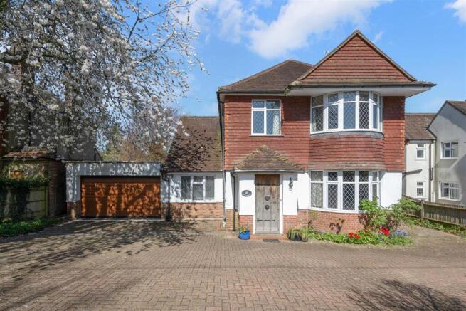 THE AVENUE, 72 (3).jpg