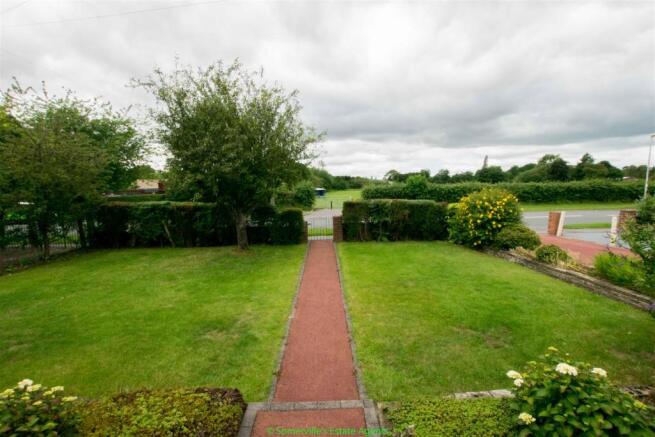 Outside - Gardens & Driveway
