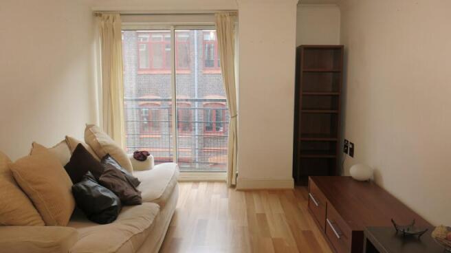 Photo 01