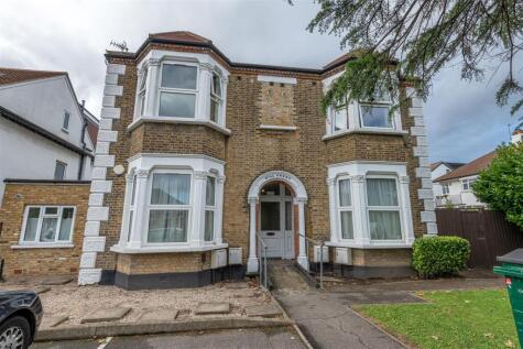Handsworth Avenue, Highams Park