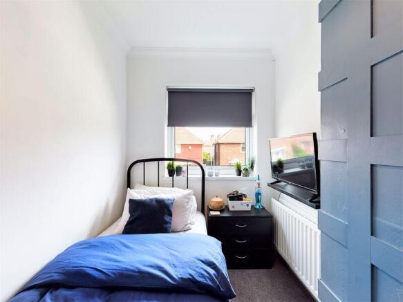 3 bed Semi-Detached to rent Image 7