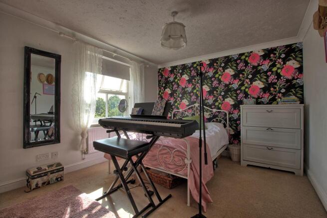 Bedroom 2 (Double)