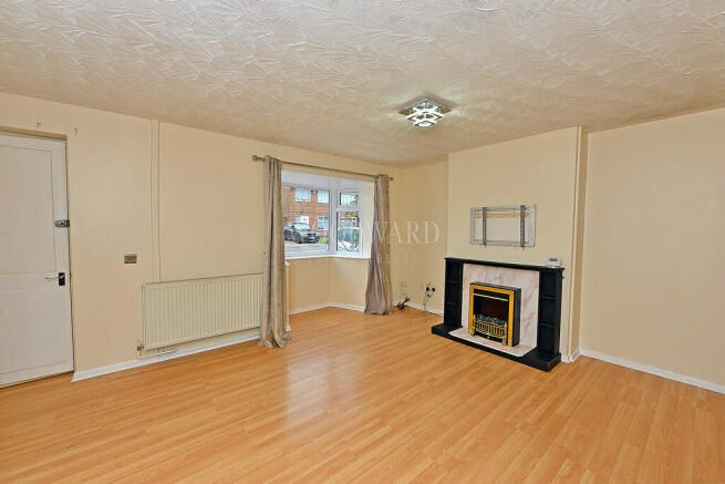 Living/Dining Roo...