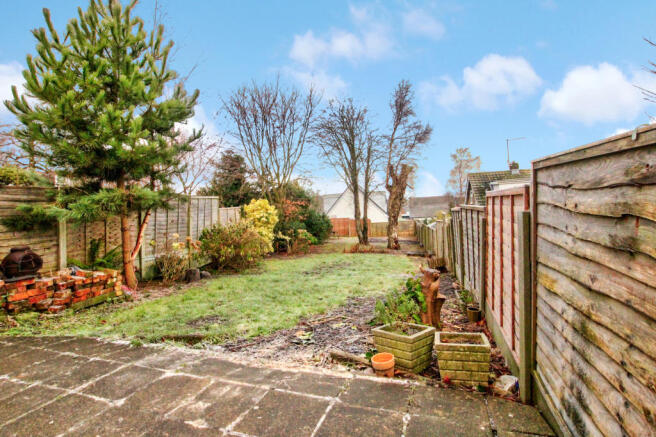 Rear-Garden-3