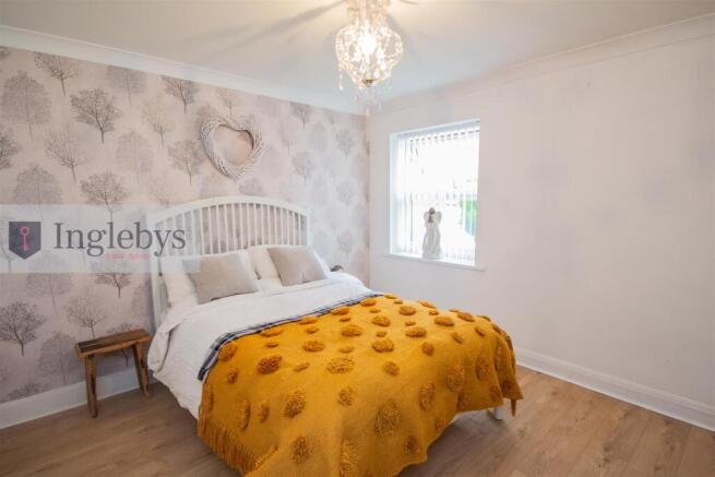 3 bed Detached Bungalow for sale Image 11