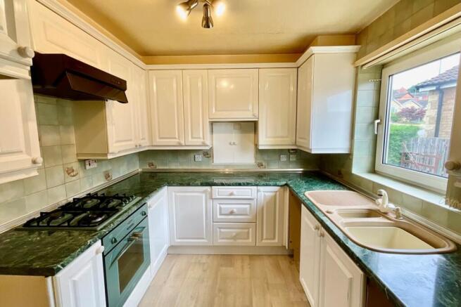 3 bed Detached Bungalow for sale Image 6