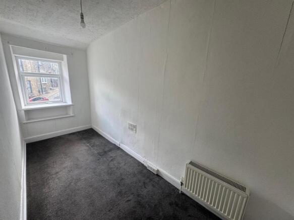 3 bed Terraced to rent Image 10