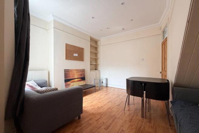 Call 02920 668585 to secure your viewing _4