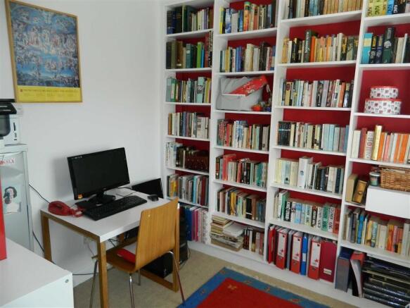 Photo 8