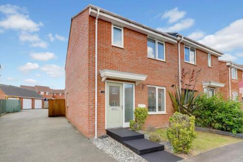 Bluebell Wood Lane, Clipstone Village, NG21