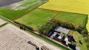 2, Rat Abbey Cottages, Ermine Street, Scunthorpe DN15 9QZ