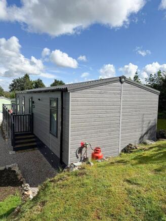 2 bed Chalet for sale Image 11