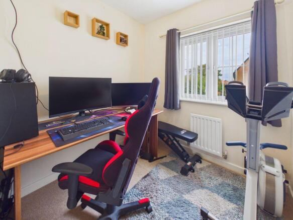 3 bed Semi-Detached for sale Image 11